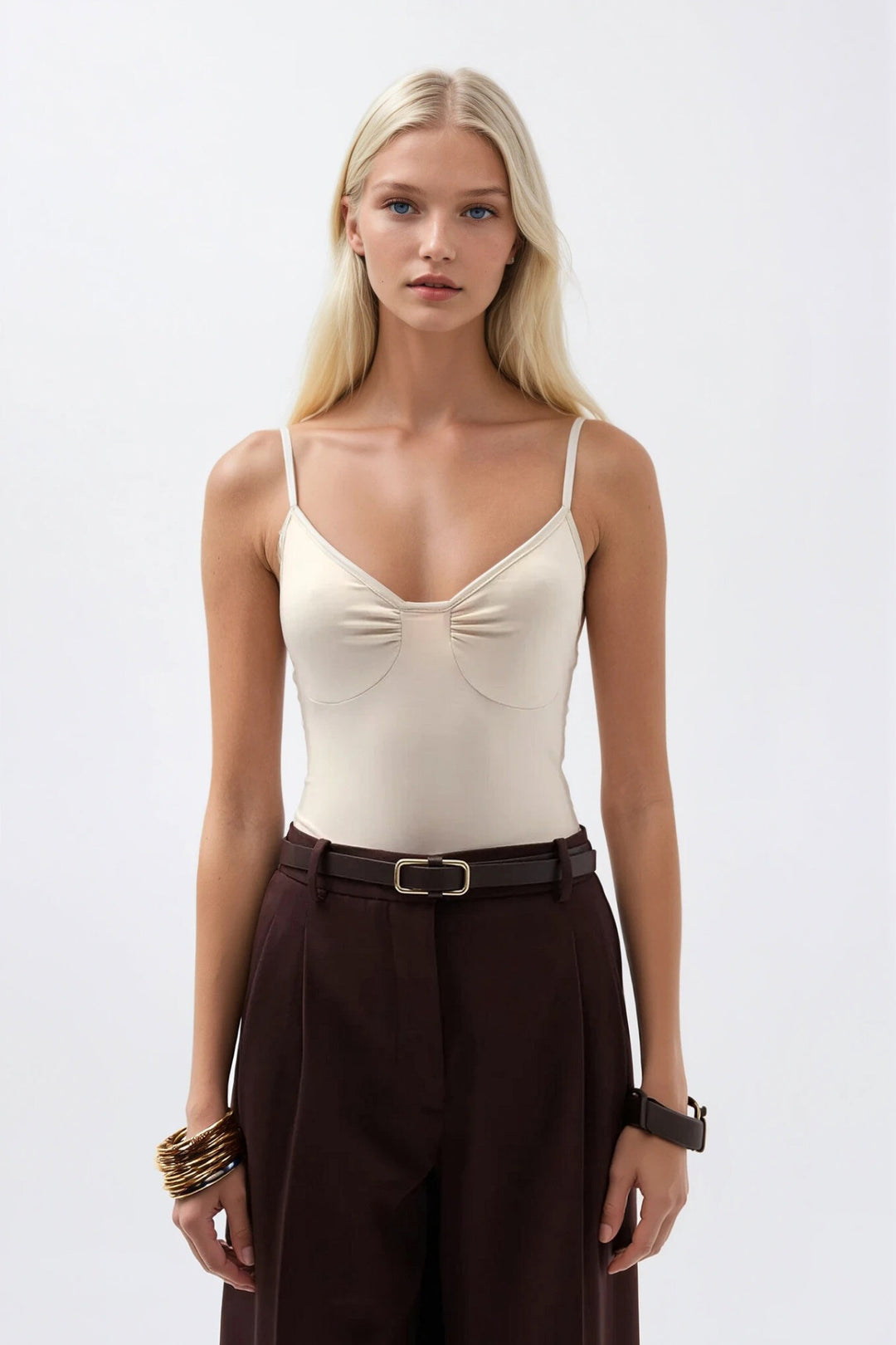 Önü Büzgülü Askılı Bej Bodysuit