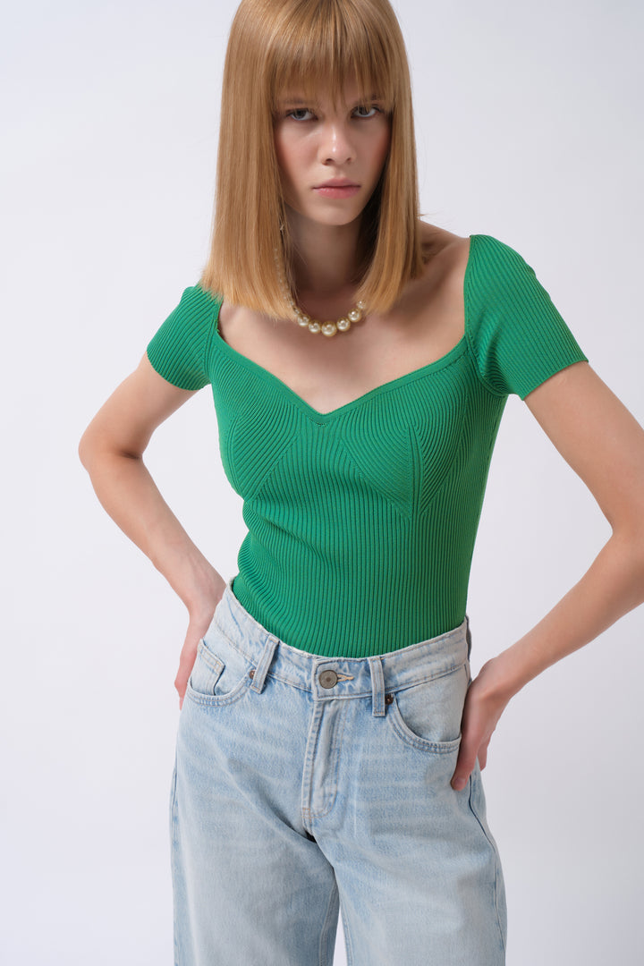 Kare Yaka Yeşil Triko Bluz