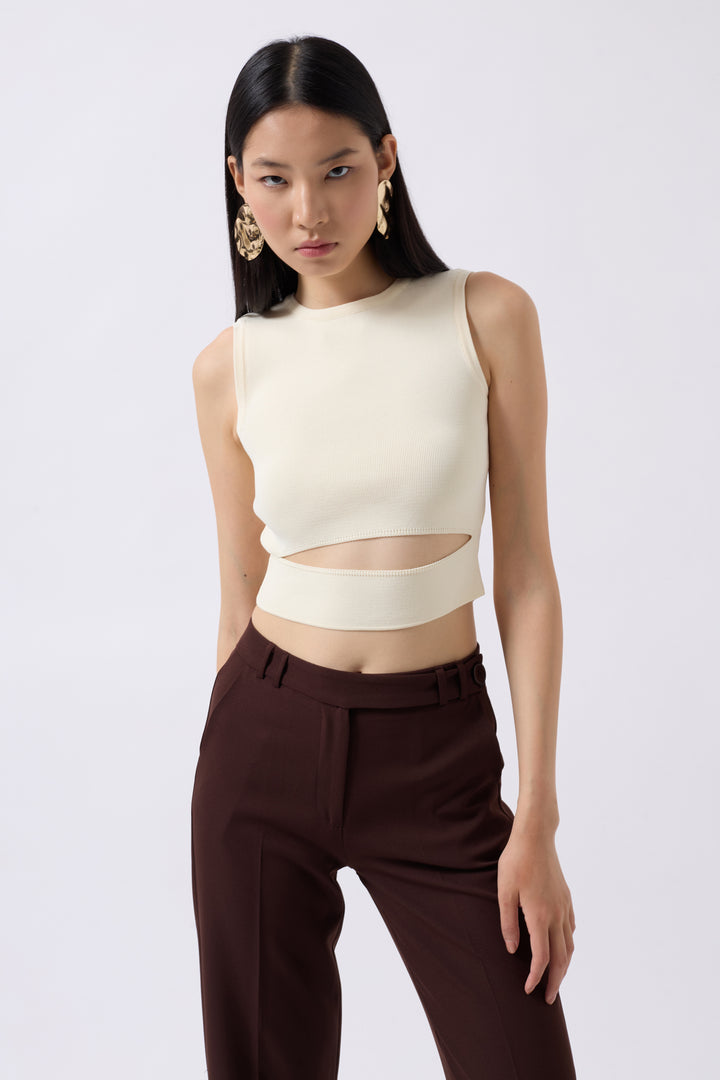 Pencere Detay Ekru Triko Bluz