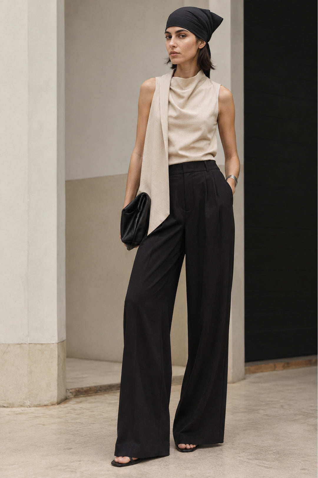 Bel Lastik Detay Pileli Siyah Basic Pantolon