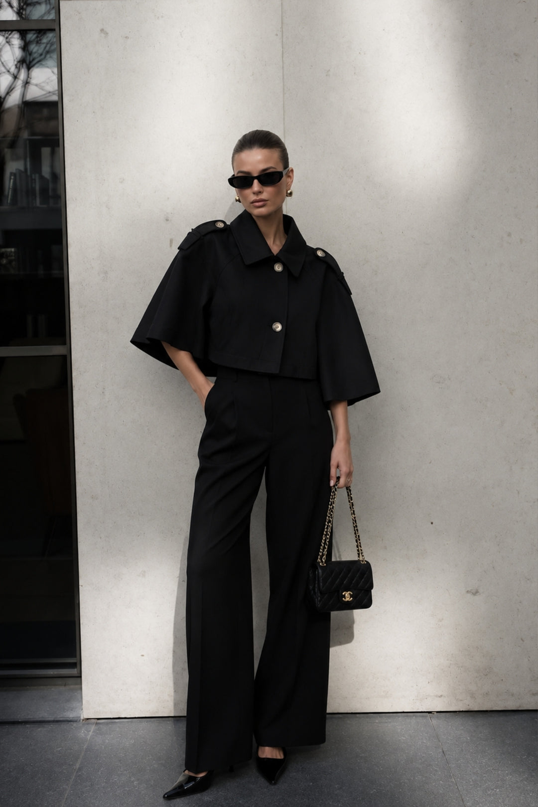 Düğme Detay Crop Siyah Pelerin Trenchcoat