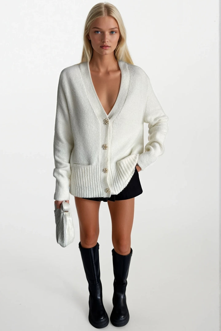 Aksesuar Detay V Yaka Ekru Triko Hırka