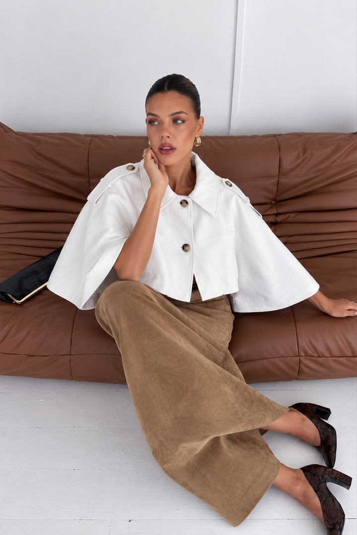 Düğme Detay Crop Pelerin Beyaz Trenchcoat
