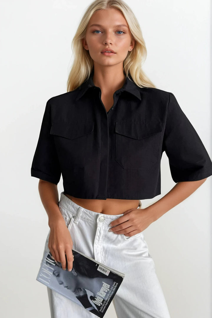 Cep Detay Yarım Kol Crop Keten Siyah Gömlek