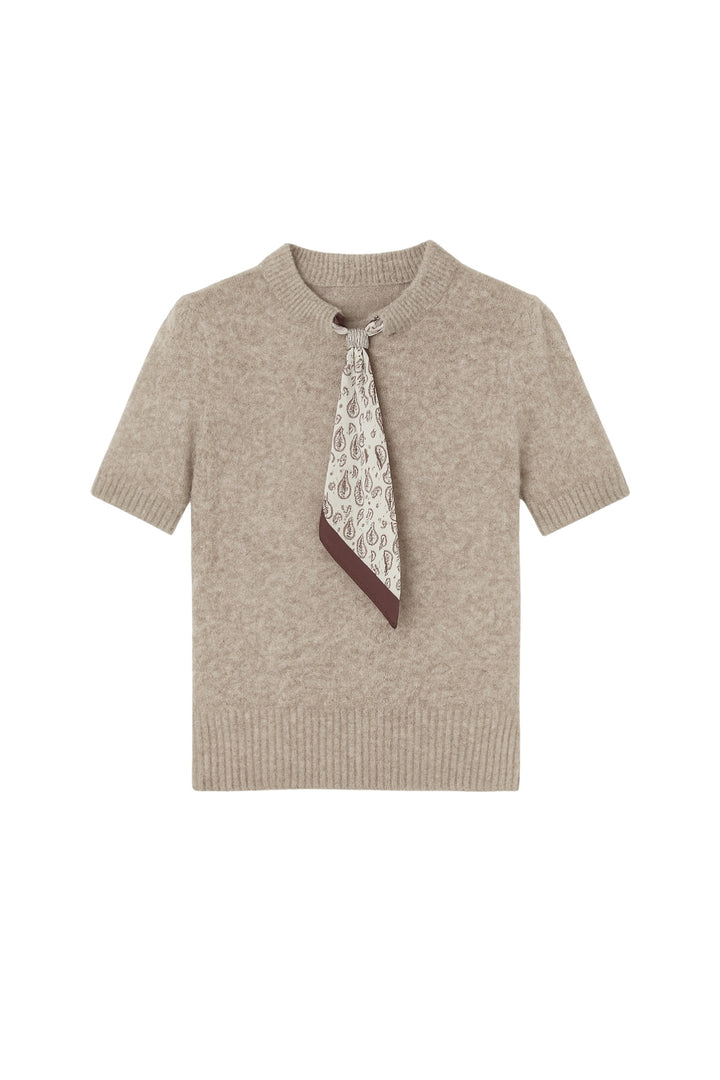 Fular Detay Yarım Kol Bej Triko Bluz