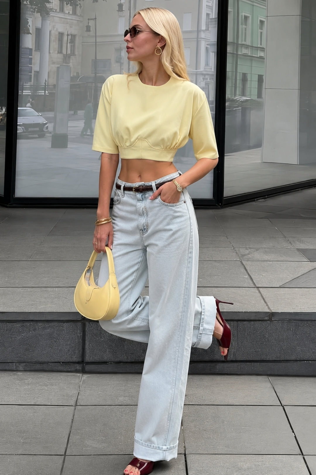 Bel Oturtmalı Crop Sarı T-Shirt