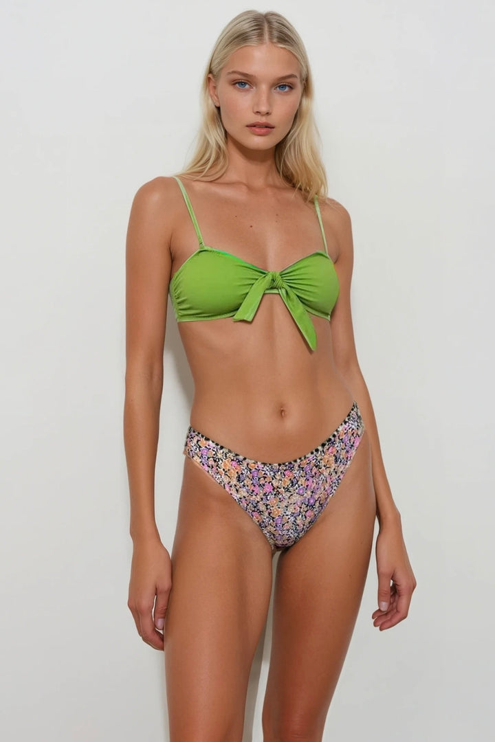 Fiyonk Detay Çiçekli Yeşil Bikini Takım