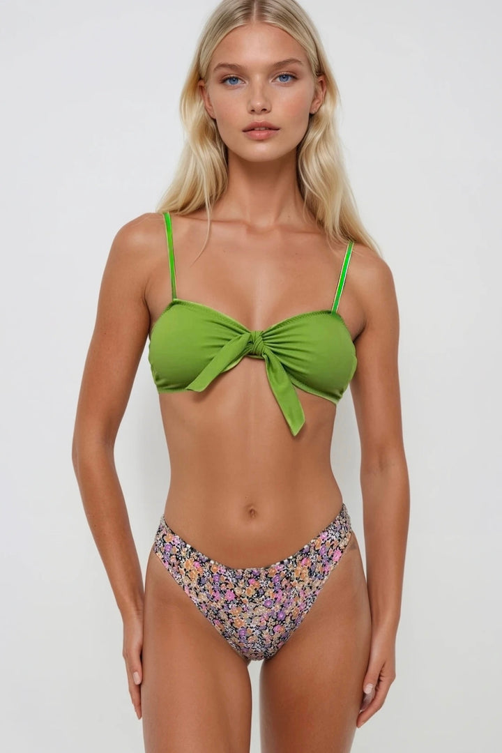 Fiyonk Detay Çiçekli Yeşil Bikini Takım