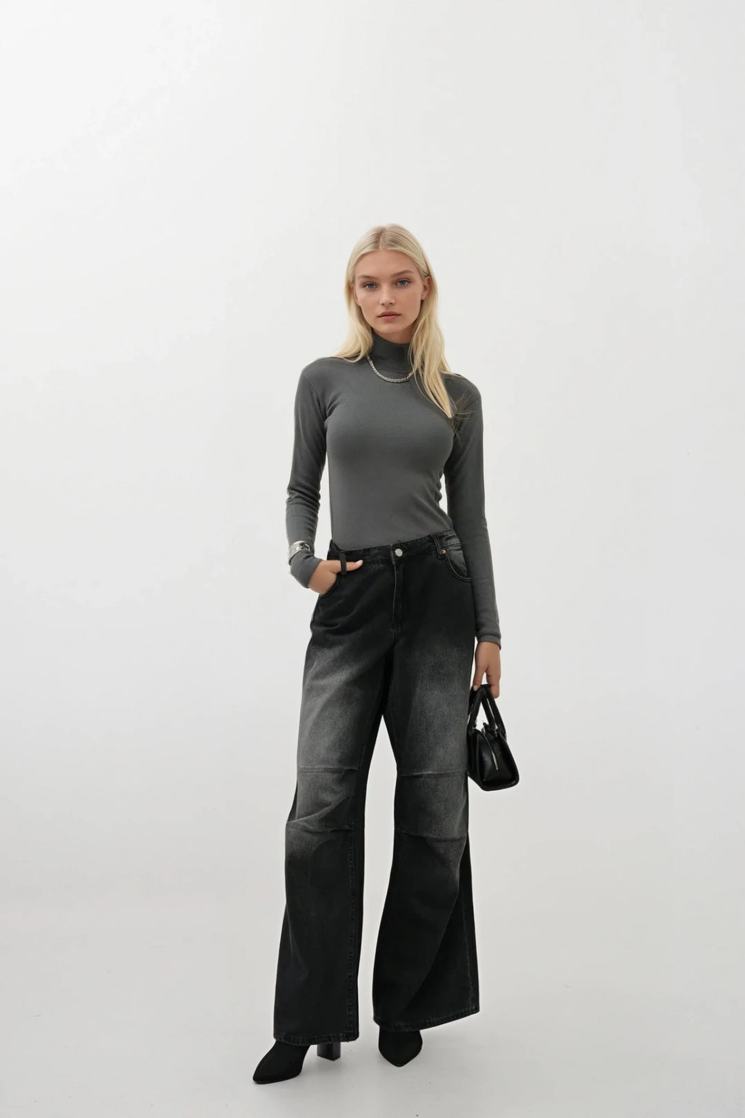 Turtleneck Gray Knit Blouse 