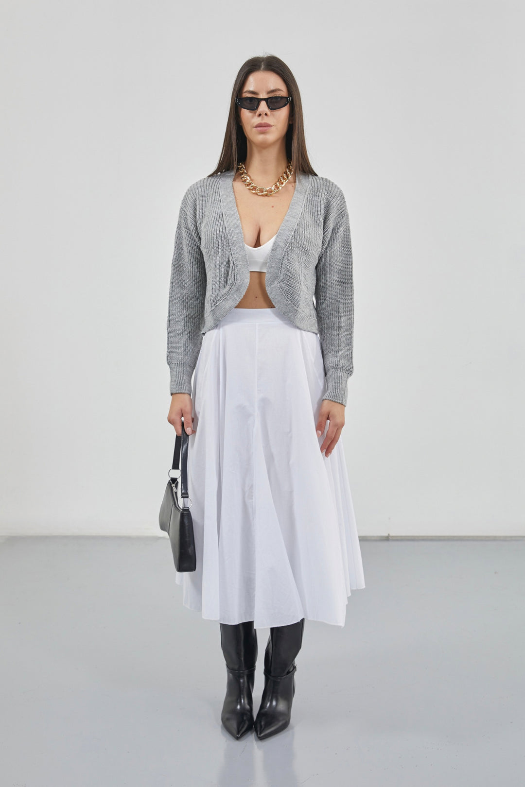 Crop Gray Knitted Cardigan with Piping 