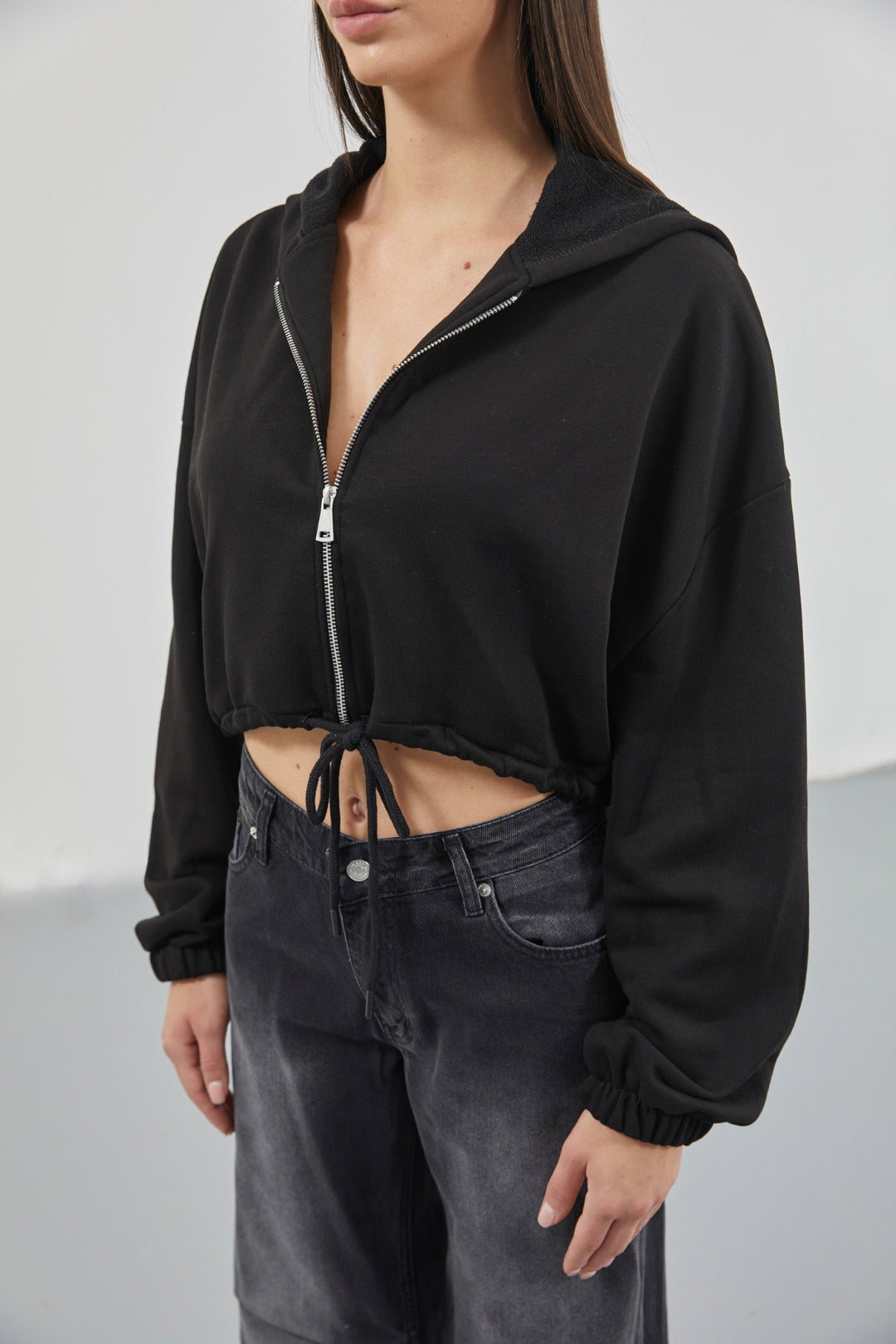 Beli Lastikli Fermuarlı Siyah Sweatshirt