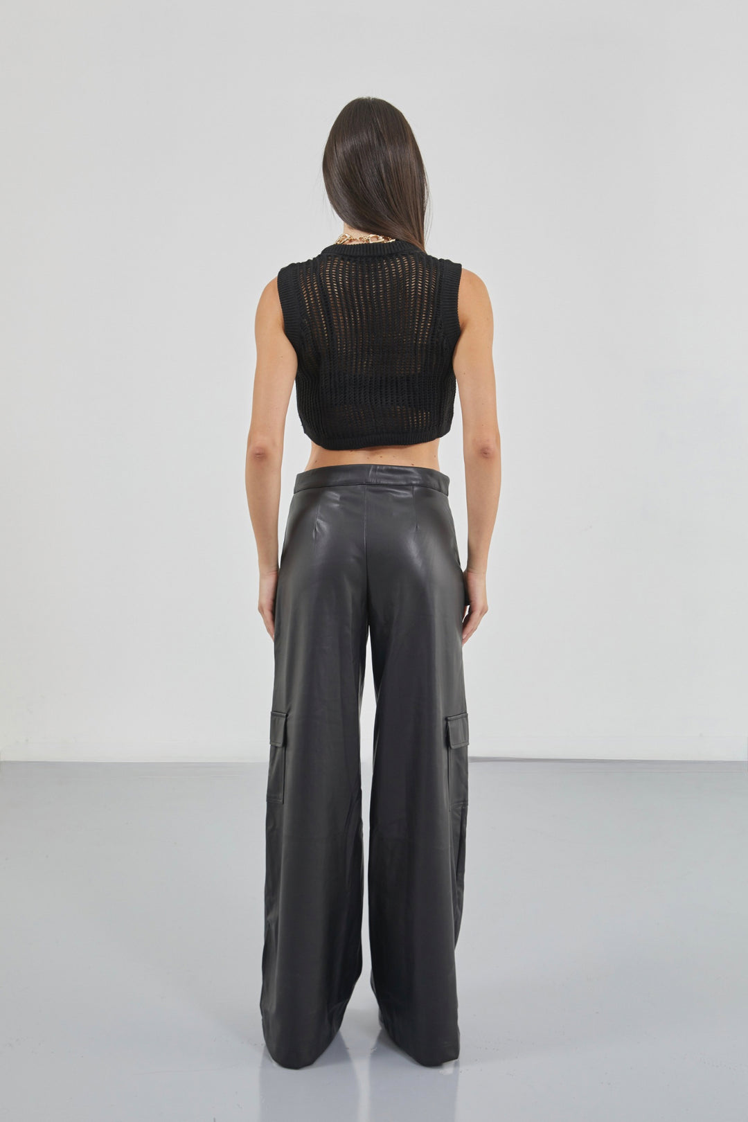 Ajurlu Siyah Crop Süveter