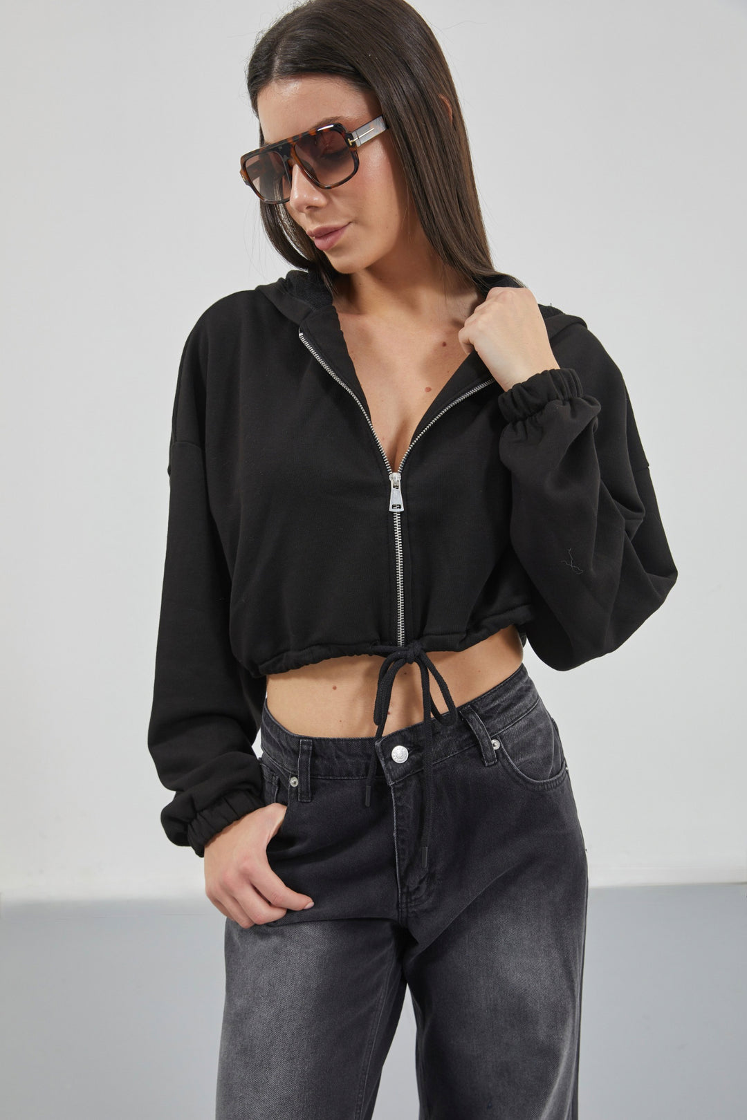 Beli Lastikli Fermuarlı Siyah Sweatshirt