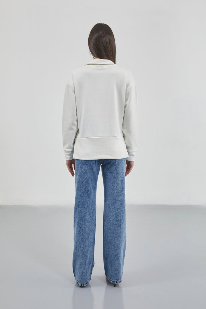 Zipper and Stitch Detailed Ecru Sweatshirt 