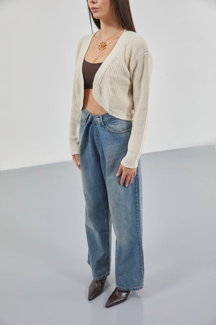 Crop Beige Knitted Cardigan with Piping 