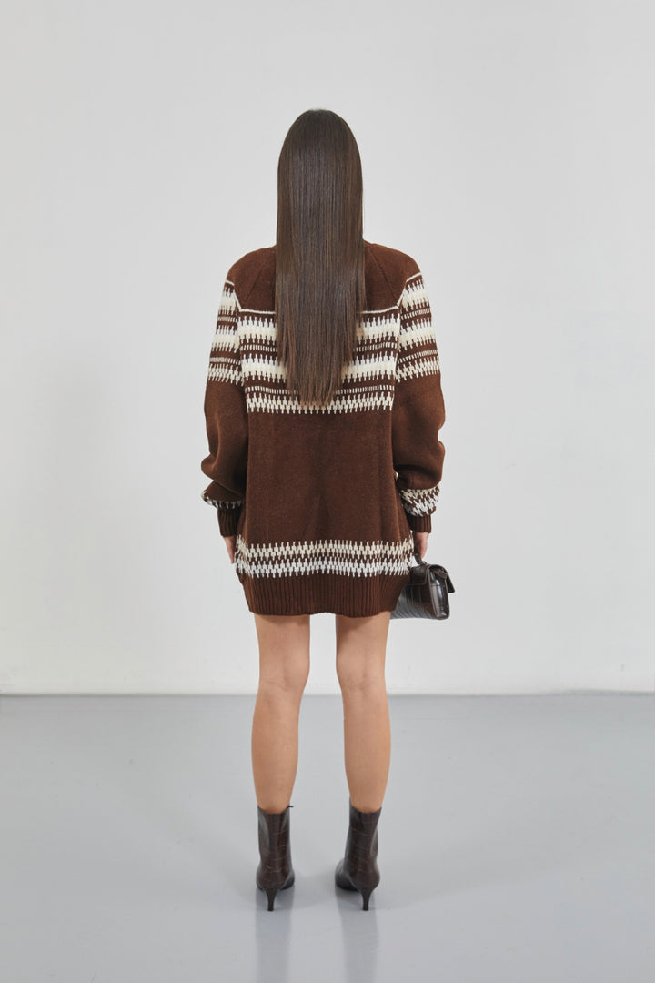 Embroidered Striped Pattern Oversize Sweater 