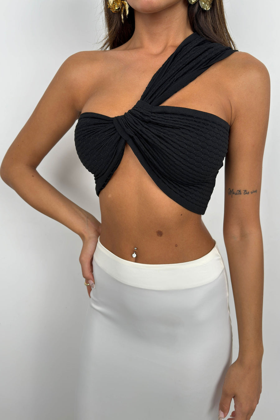 Asymmetrical Tied One Shoulder Black Crop 