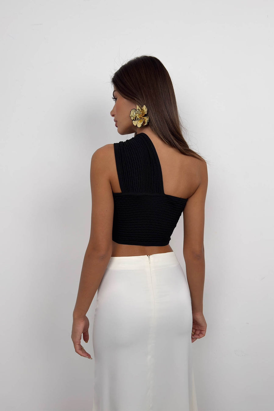 Asymmetrical Tied One Shoulder Black Crop 