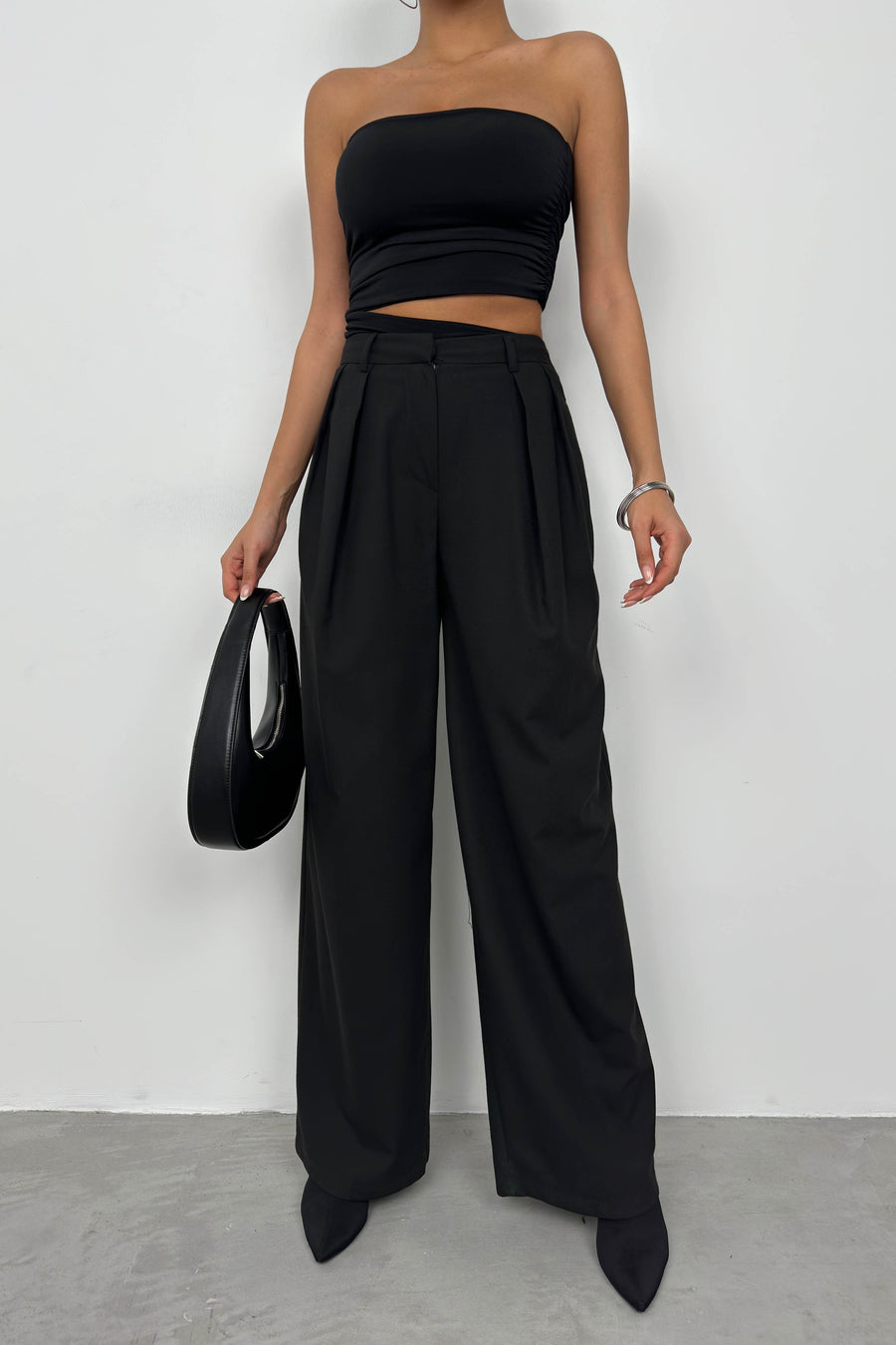 Asymmetrical Strapless Black Crop 