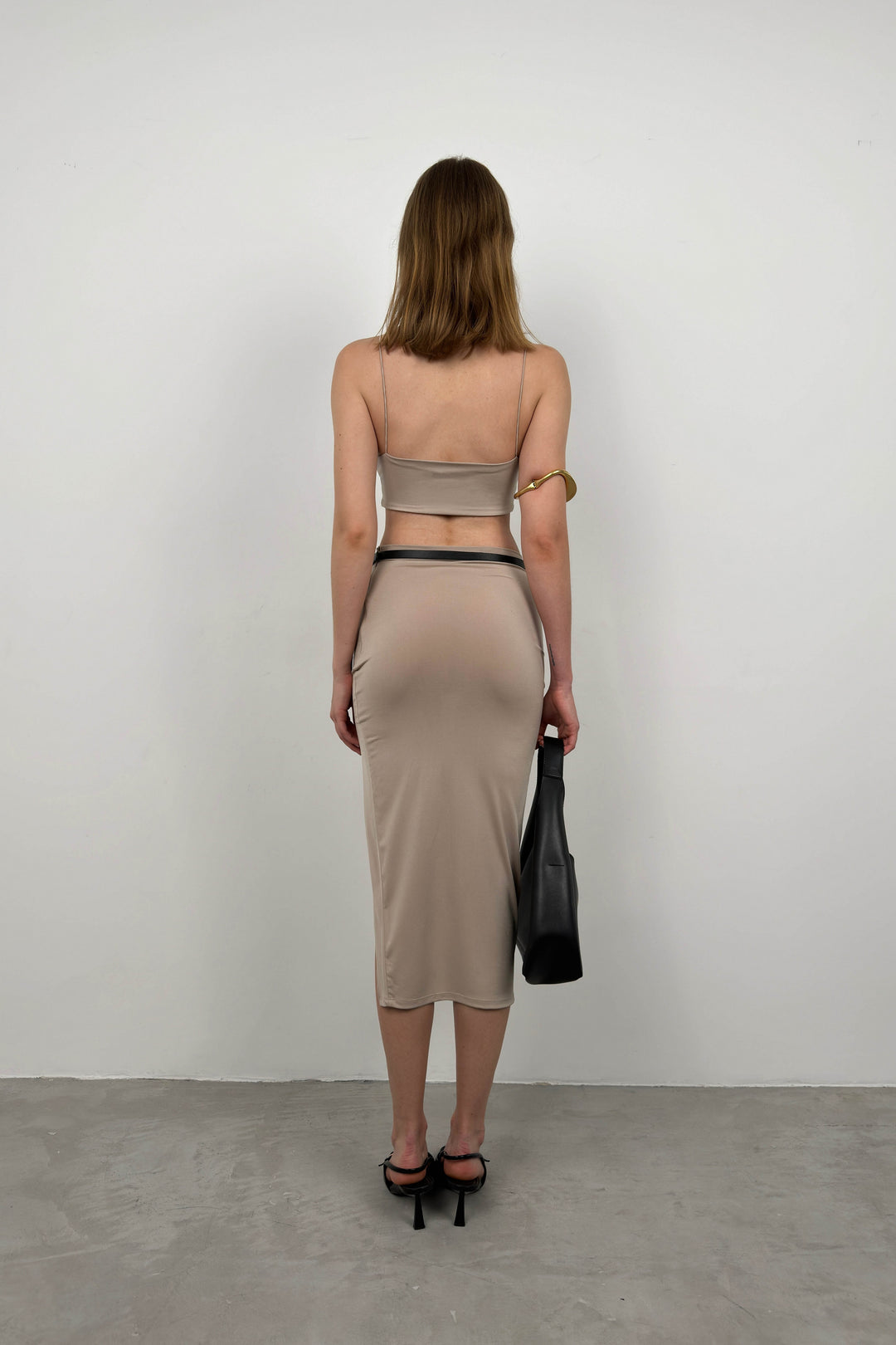 Askılı Crop Yırtmaçlı Bej Etek Takım