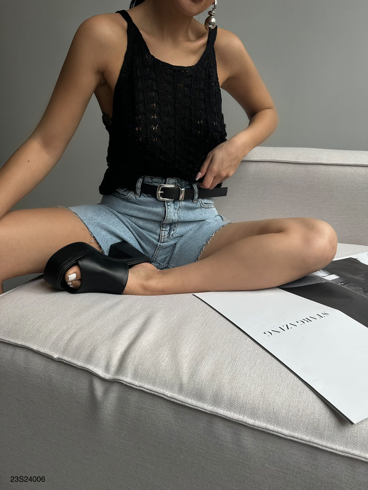 Askılı Siyah Triko Bluz