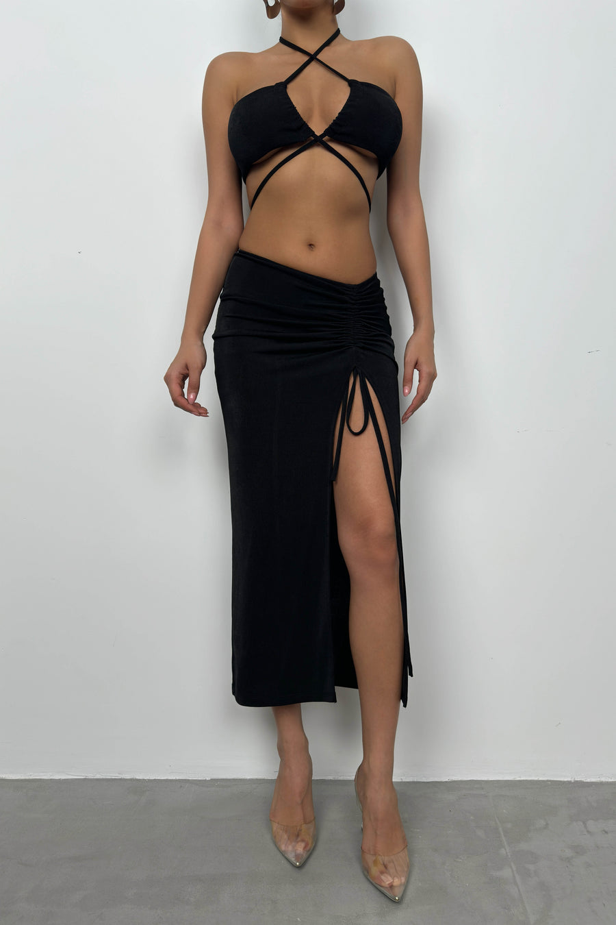 Lace-Up Crop Gathered Black Skirt Set 