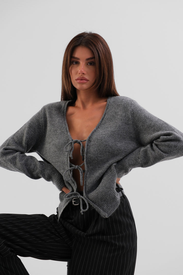 Bağcıklı Gri Hırka