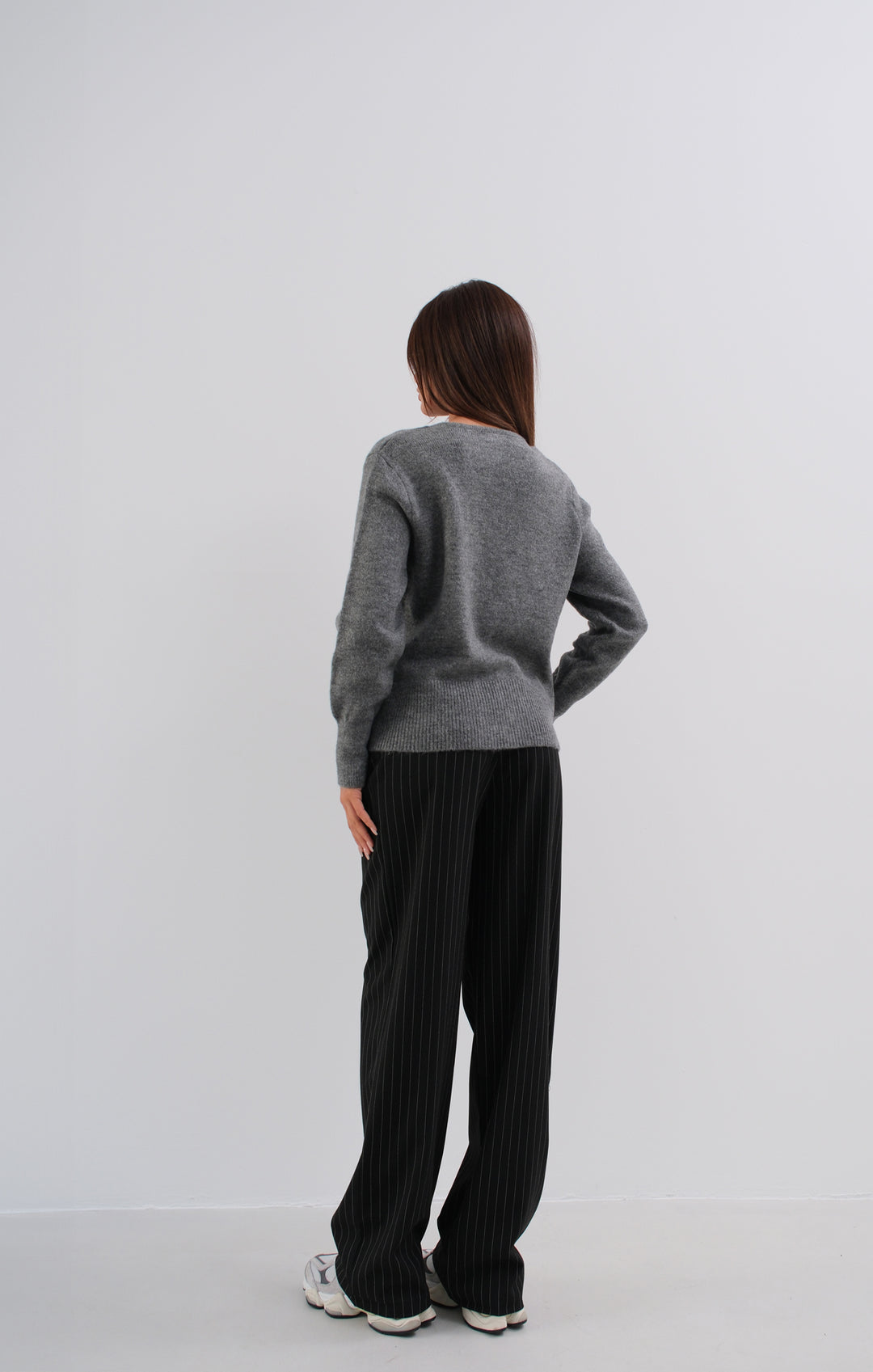 Bağcıklı Gri Hırka