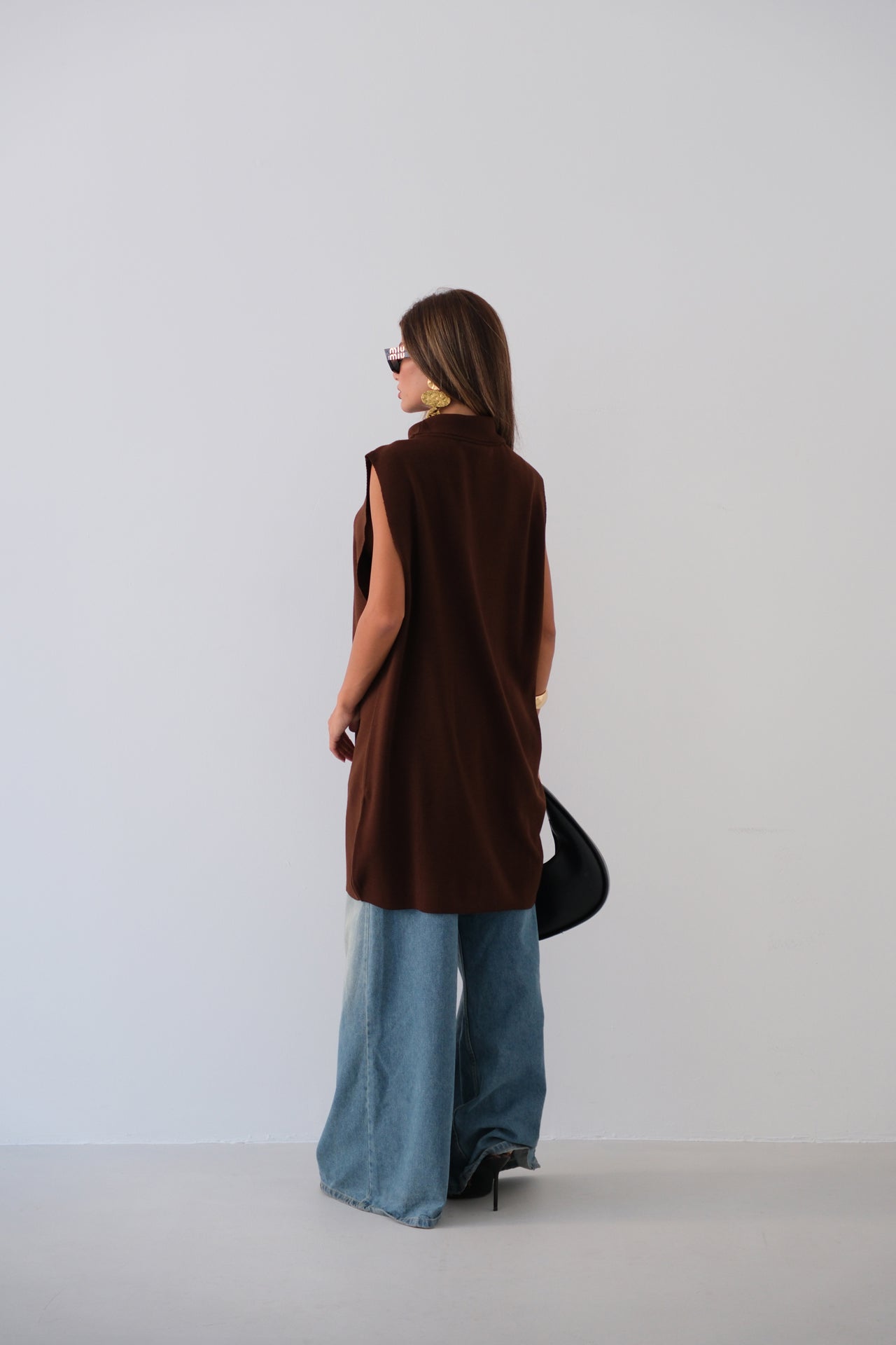 Turtleneck Sleeveless Brown Knit Poncho 