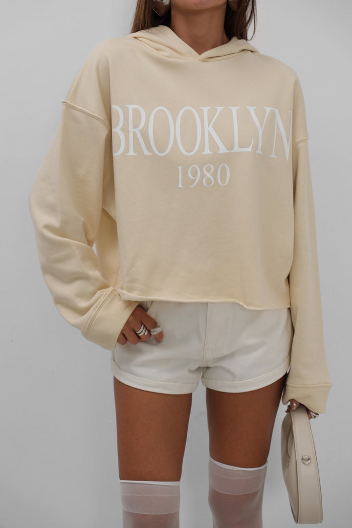 Baskılı Kapşonlü Bej Sweatshirt