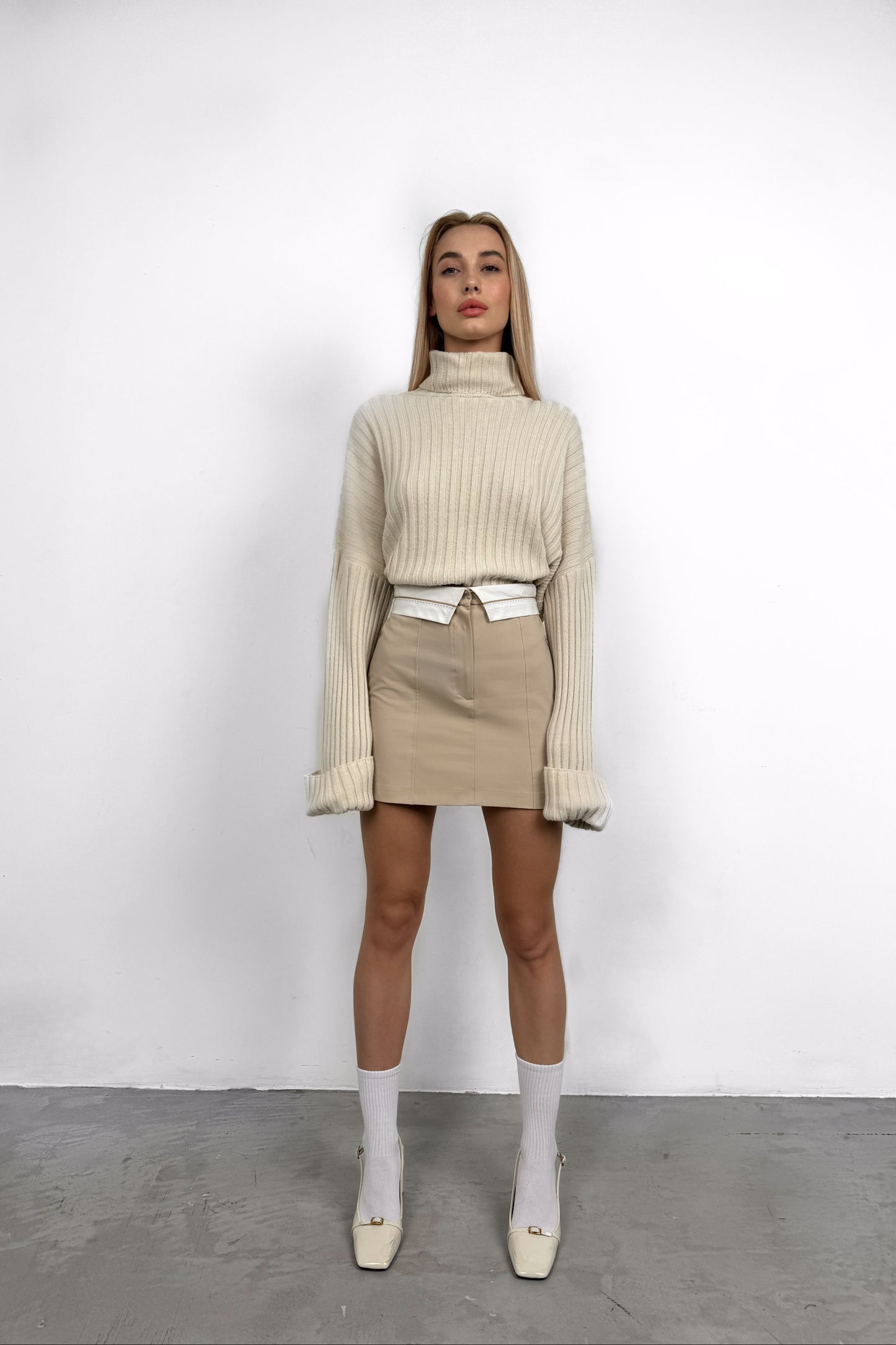 Waist Pleated Beige Mini Skirt 