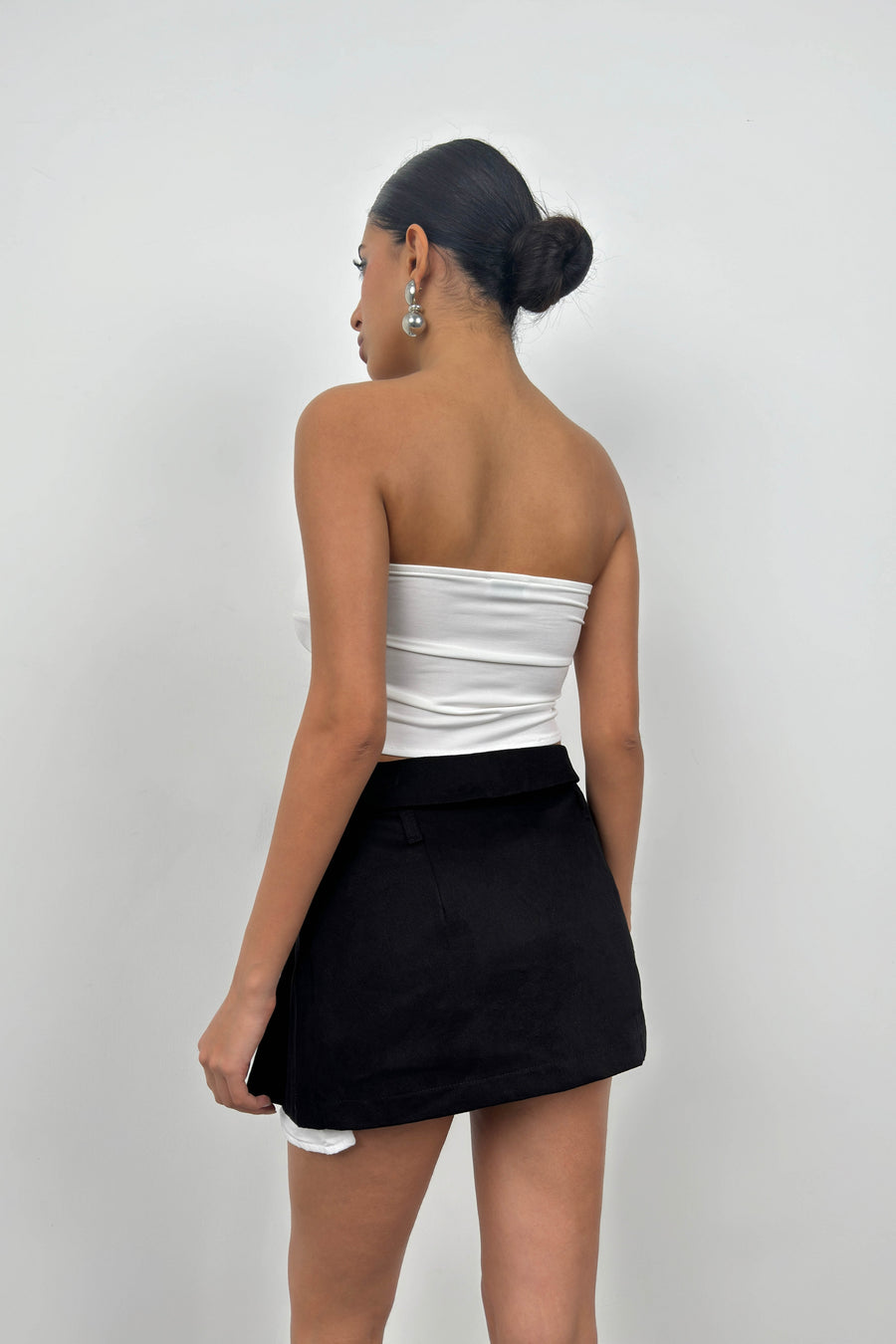 Pleated Black Mini Skirt with Waist Fold 