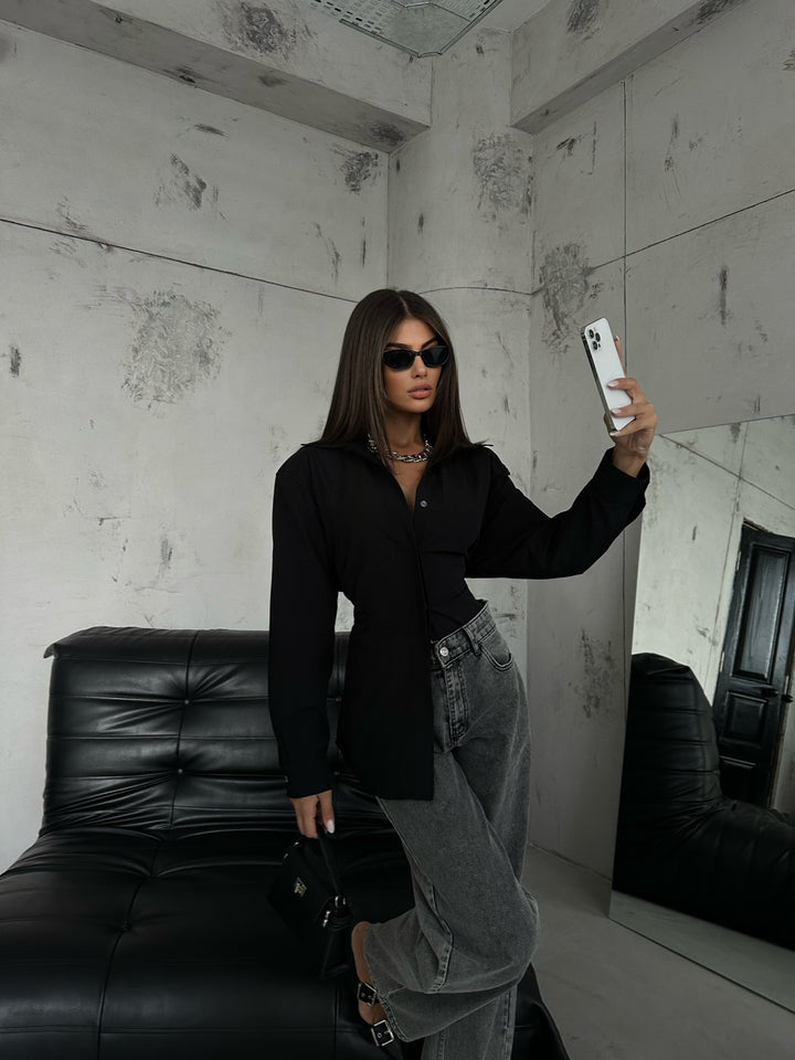 Waist-Fitting Padded Black Shirt 