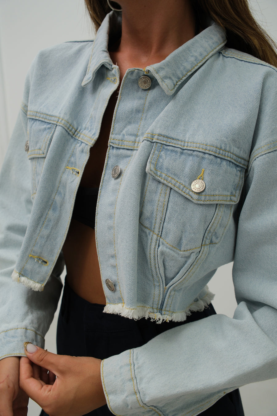 Light Blue Denim Jacket with Seamless Waistline 