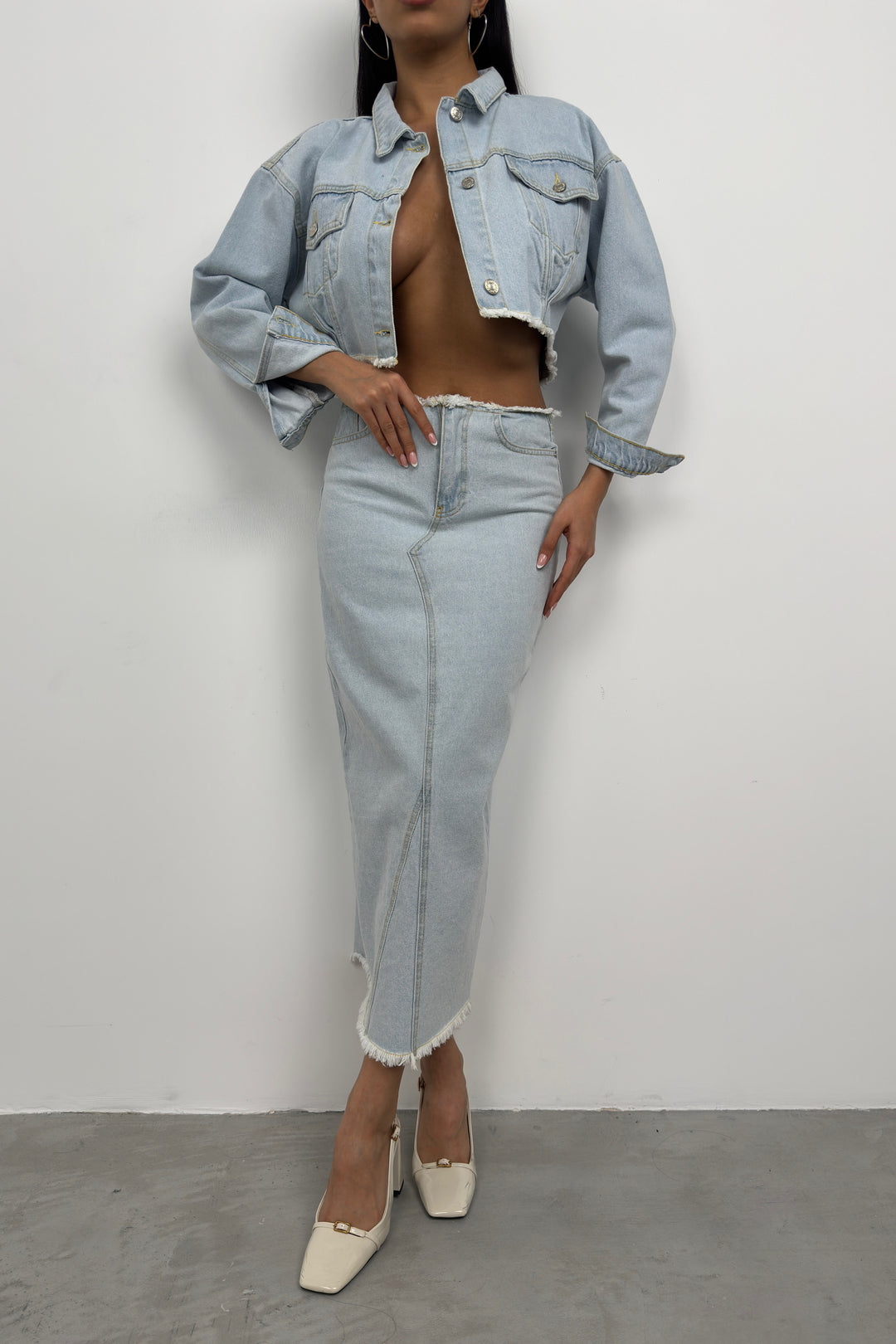 Bel ve Etek Ucu Dikişsiz Açık Mavi Kot Etek