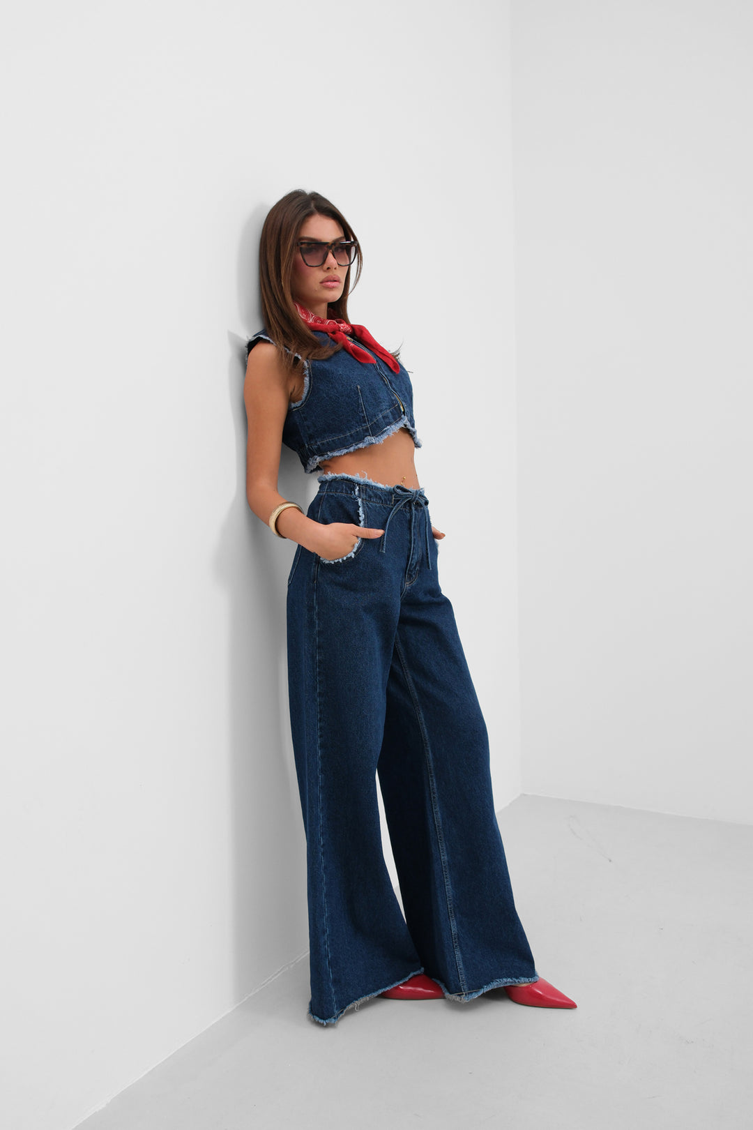 Belted Waist Laser Detailed Wide Leg Blue Jeans 