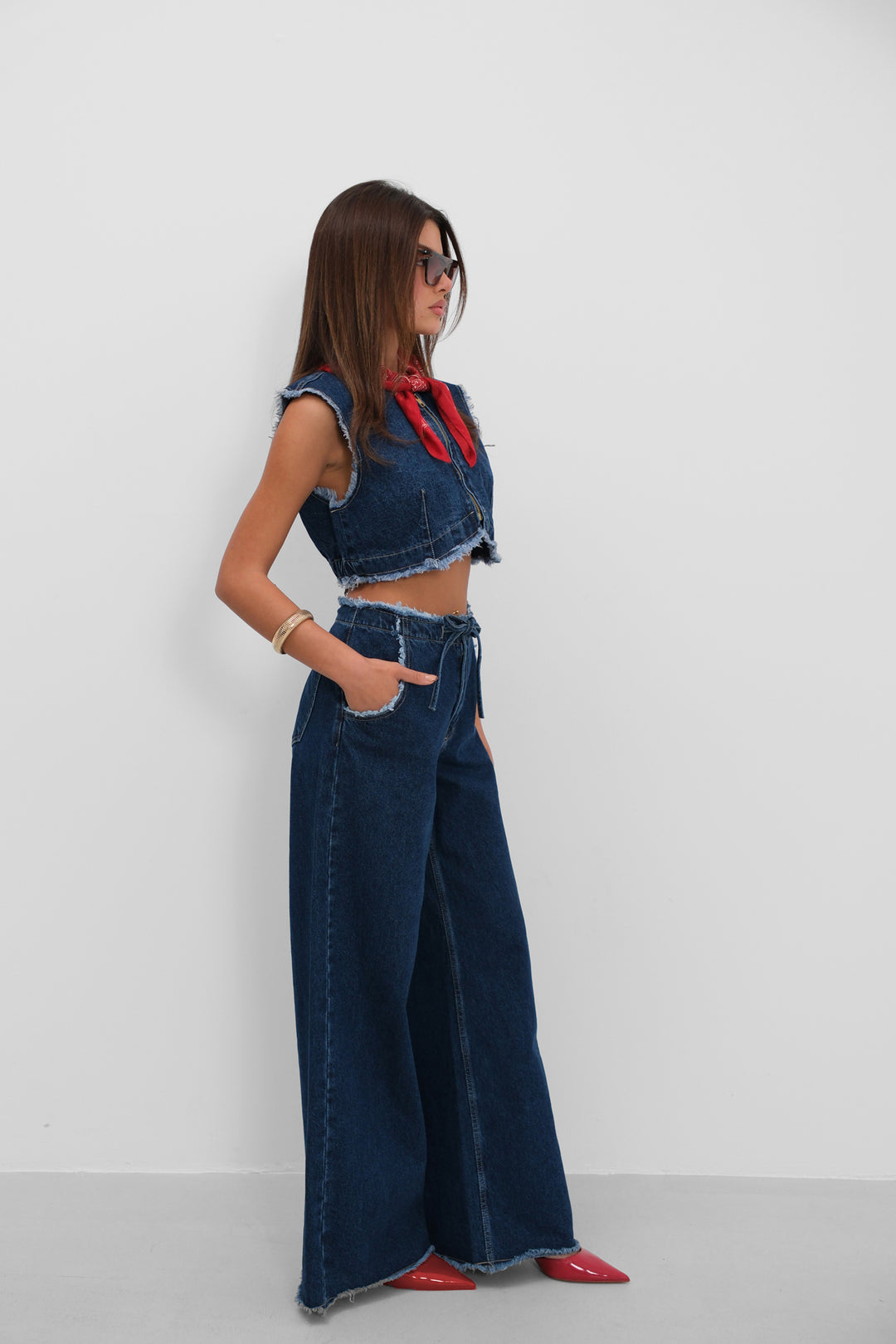 Belted Waist Laser Detailed Wide Leg Blue Jeans 