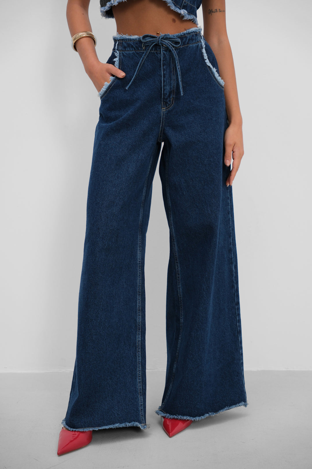 Belted Waist Laser Detailed Wide Leg Blue Jeans 