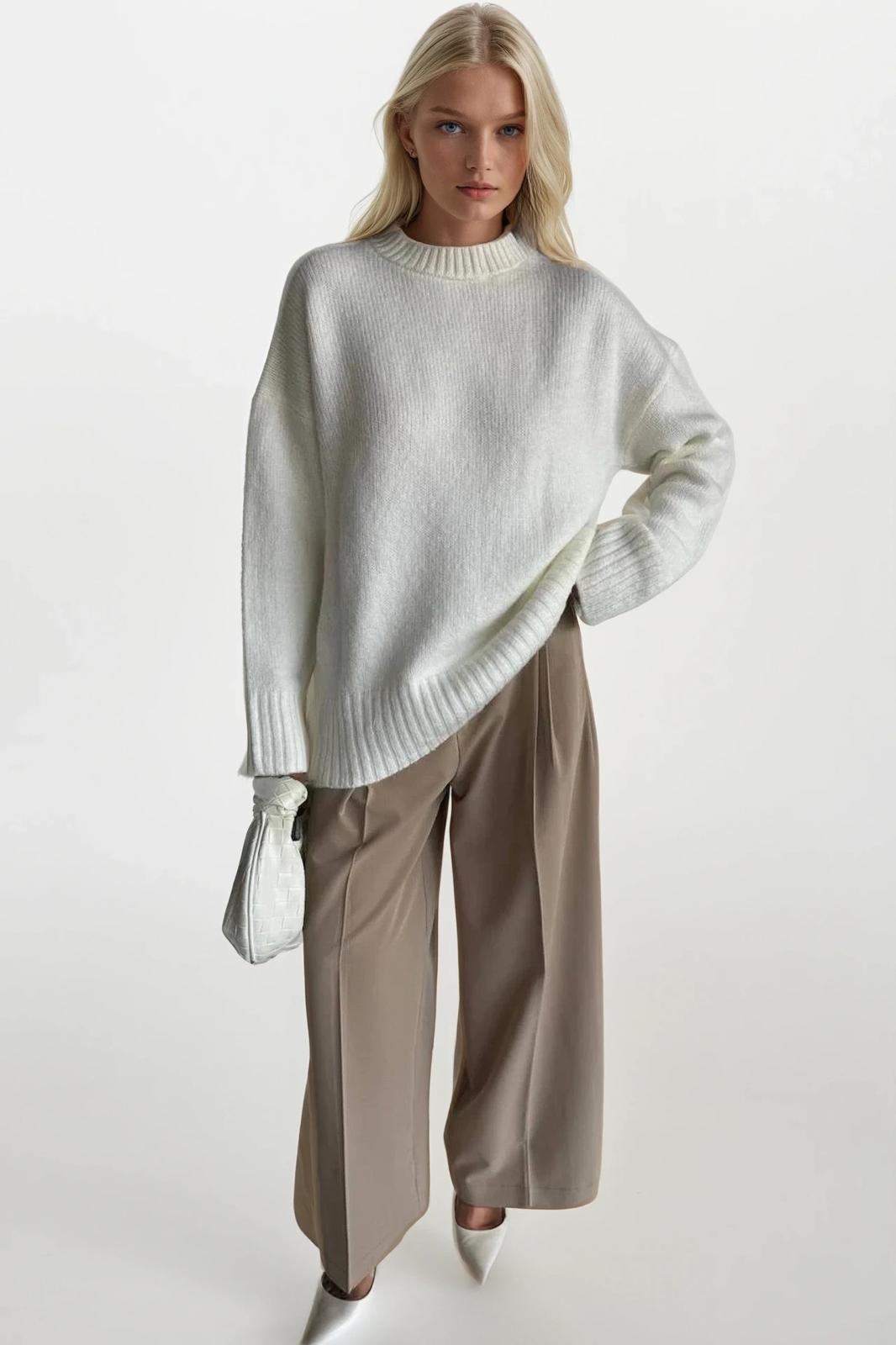 Bisiklet Yaka Basic Triko Beyaz Kazak