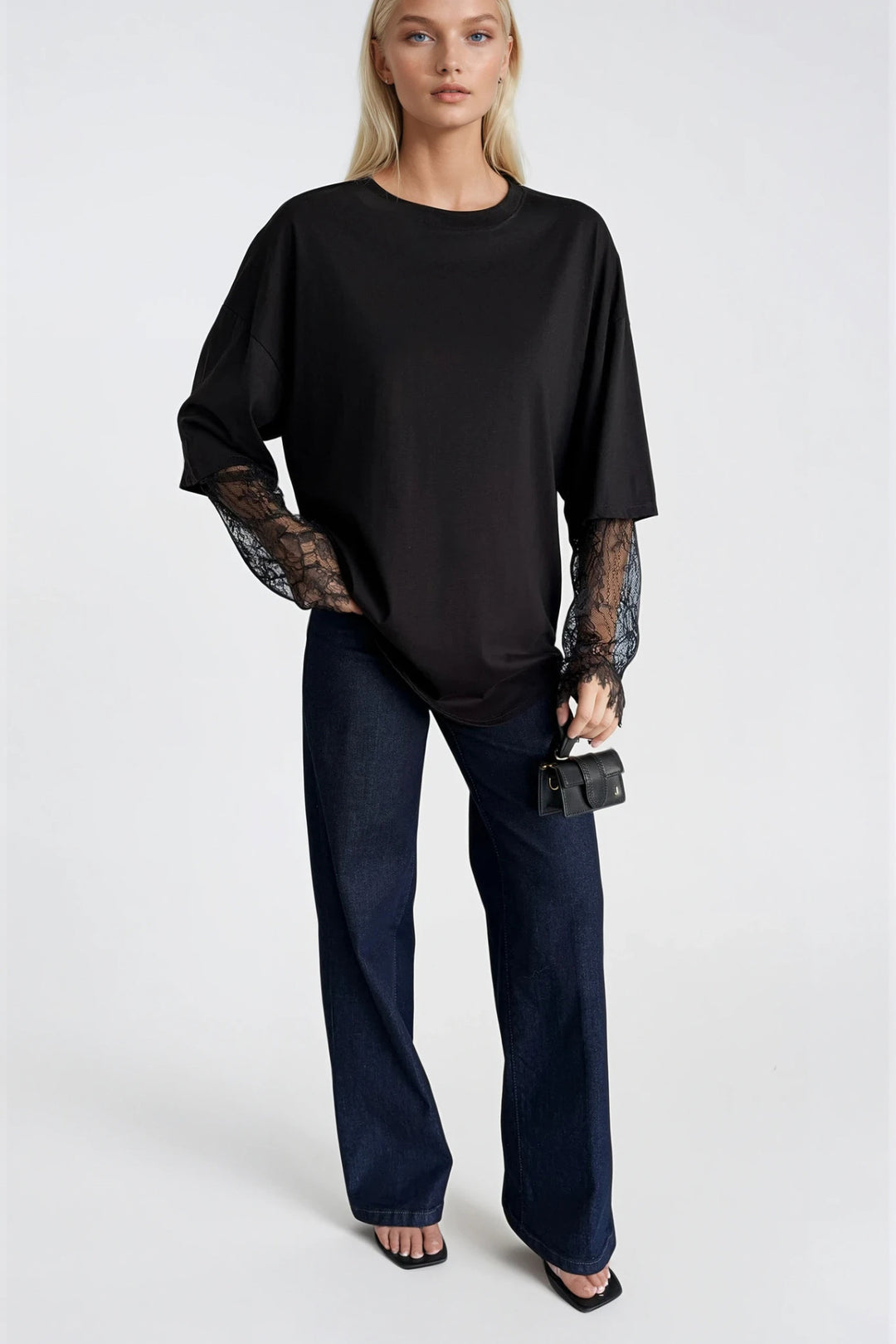 Bisiklet Yaka Kol Dantel Detay Siyah Oversize T-Shirt
