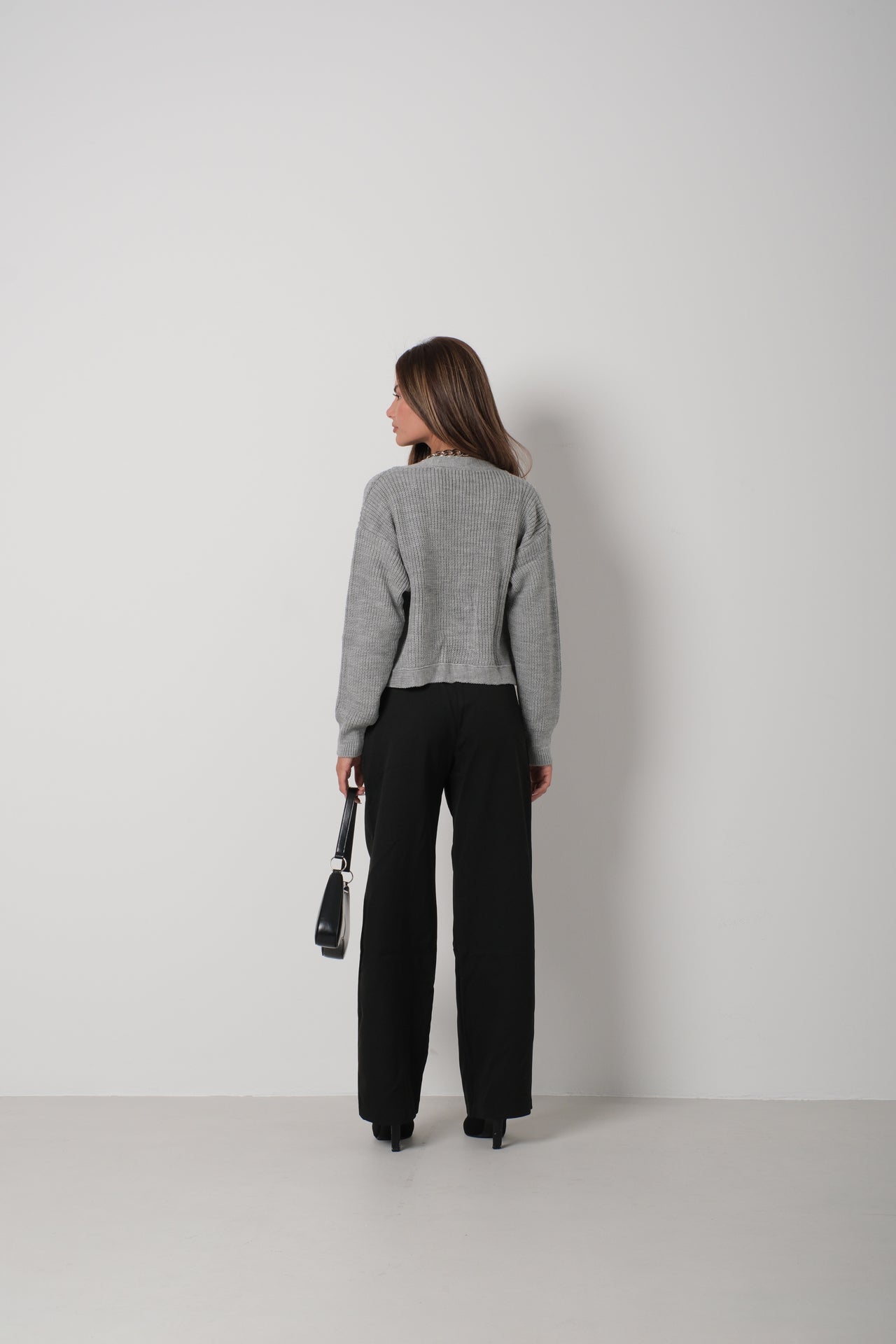 Crop Gray Knitted Cardigan with Piping 