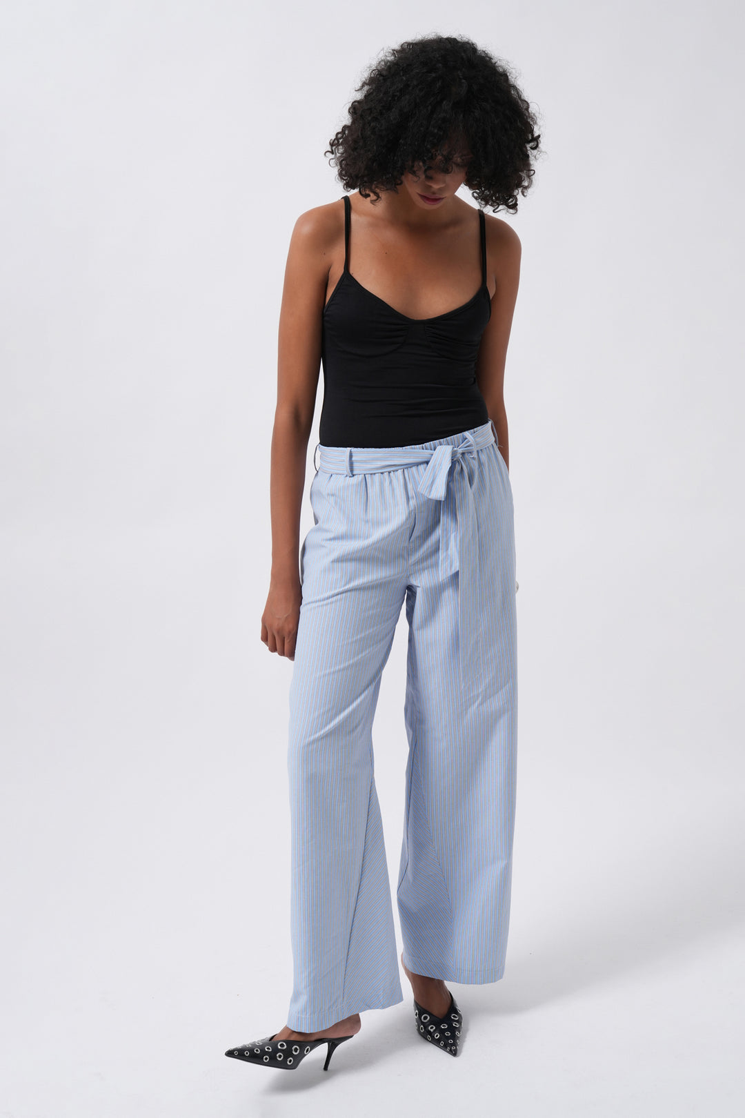 Kuşak Detay Çizgili Mavi Pantolon