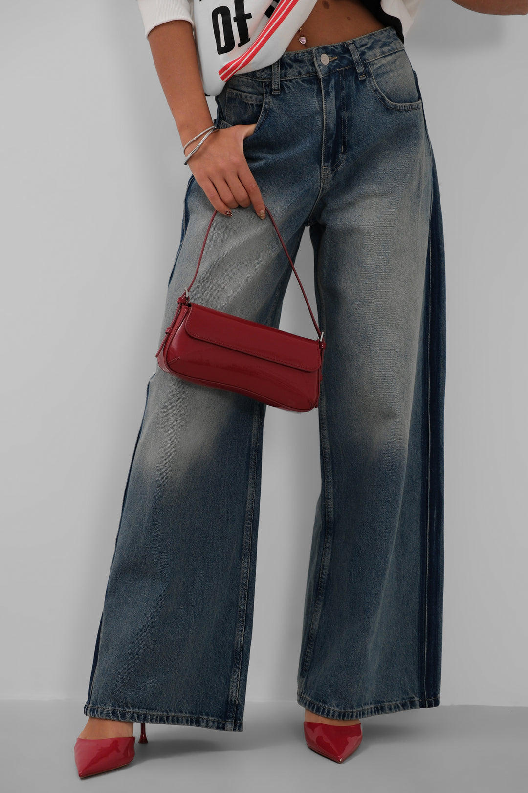 Wide Leg Washed Blue Jeans 