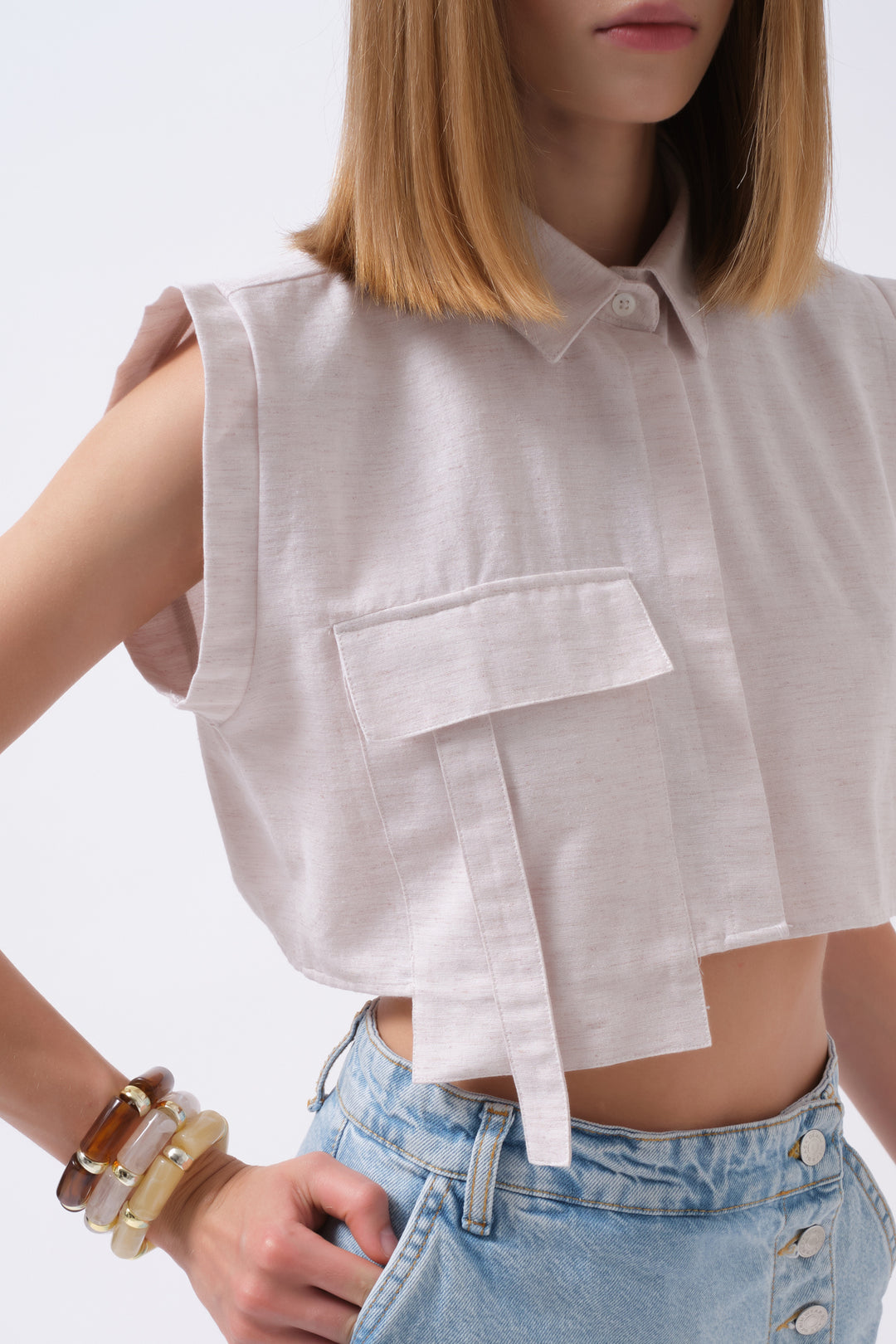 Sleeveless Linen Gray Shirt with Pocket Detail