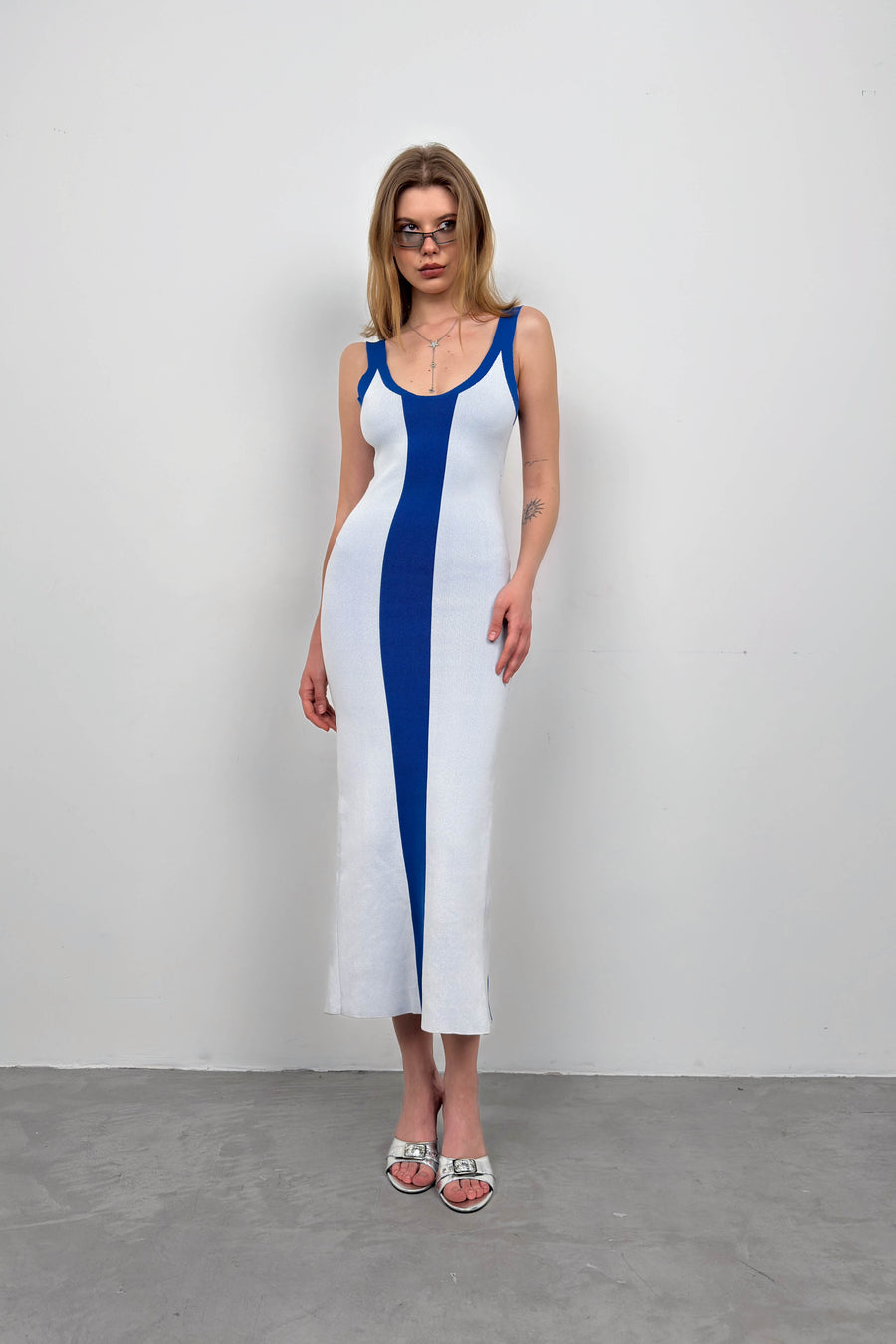 Double Color Slit Detail White Saxe Dress 