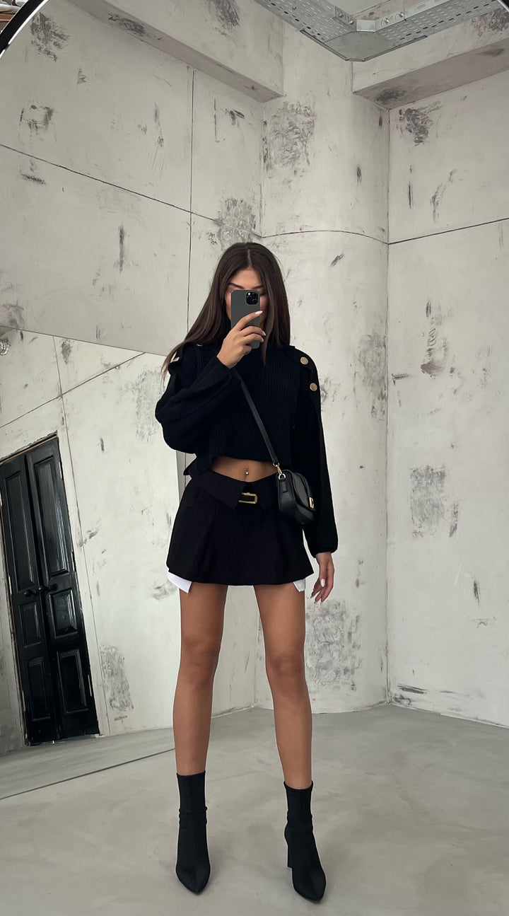 Düğme Detay Siyah Oversize Kazak