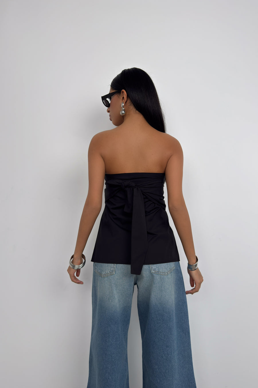 Button Detail Black Strapless Blouse 