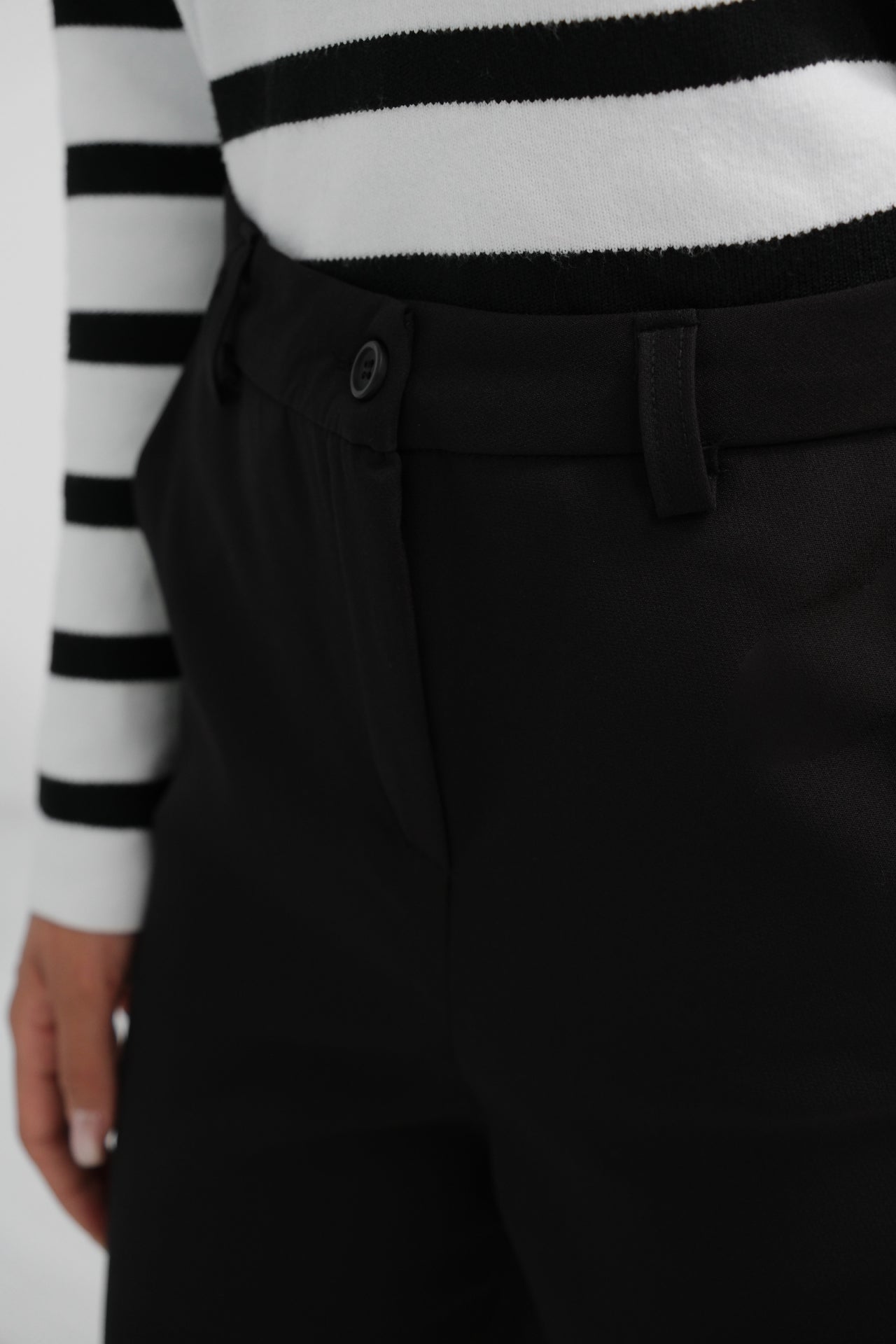 Buttoned Slit Detail Black Trousers 