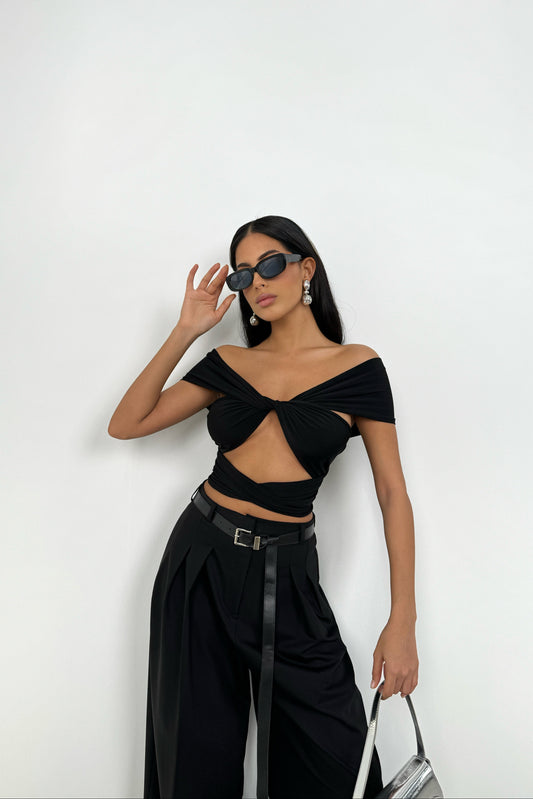 Knot Detail Strapless Black Crop Blouse 