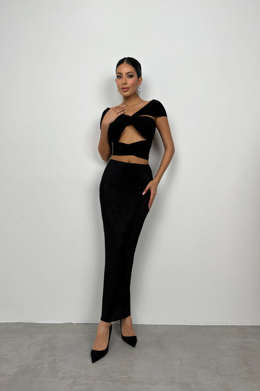 Low Waist Maxi Length Black Skirt 